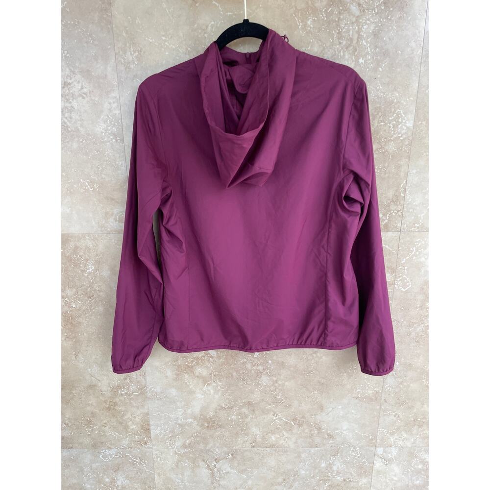 Uniqlo Jacket Packable Hooded Size M Purple Ultra Light Parka Outdoor Spring - Picture 3 of 9